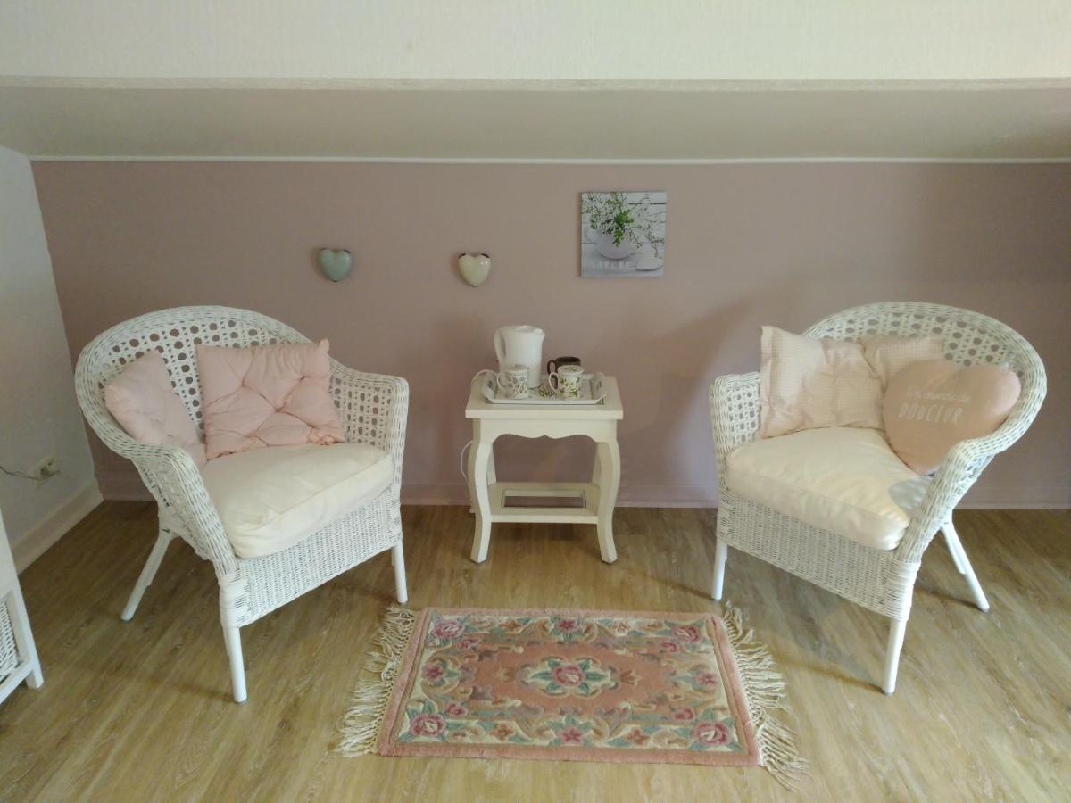 Au Cœur de Ménestérol Chambre Émotion Montpon-Menesterol Esterno foto